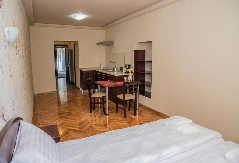 Пансион Casa Mots