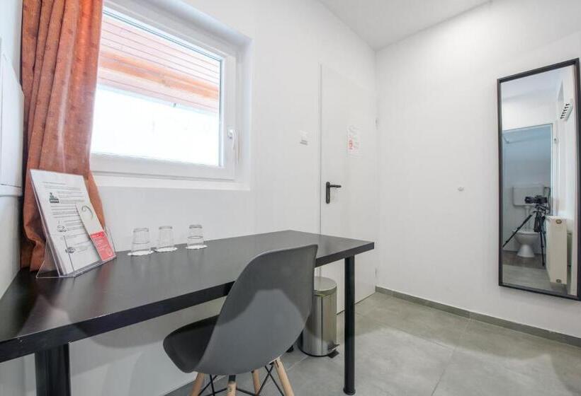 پانسیون Chesscom Guesthouse