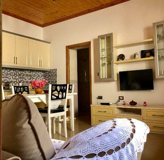 פנסיון Dhimitri's Guest House