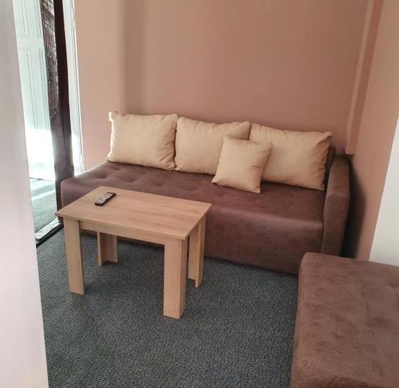 膳宿费 Guest House Gurkov