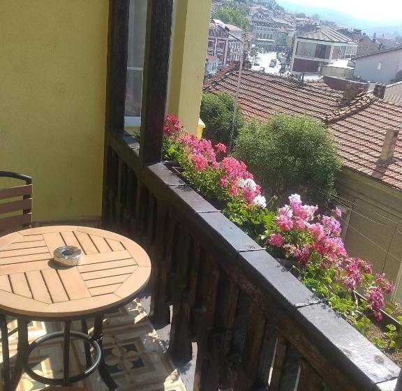 膳宿费 Guest House Gurkov