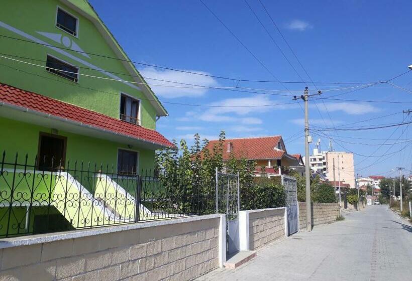 פנסיון Guest House Pogradeci