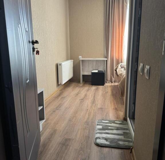 پانسیون Guesthouse Elia