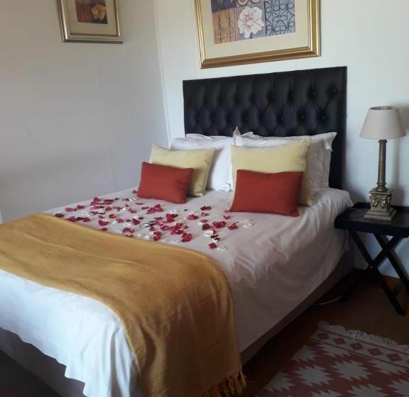 פנסיון Hartbeespoortdam Lodge