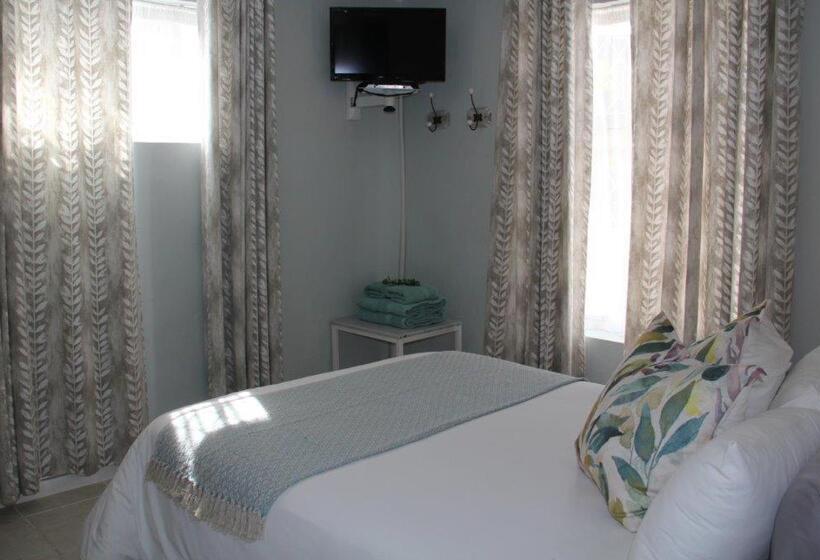 פנסיון @karoo Guesthouse