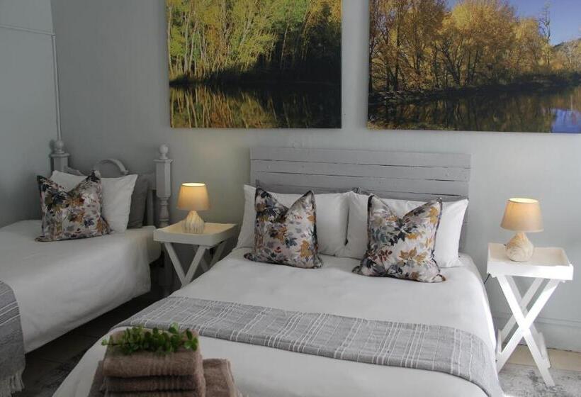 פנסיון @karoo Guesthouse