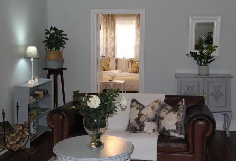 פנסיון @karoo Guesthouse