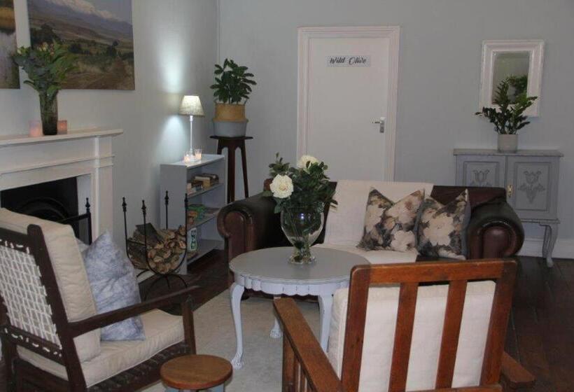 פנסיון @karoo Guesthouse