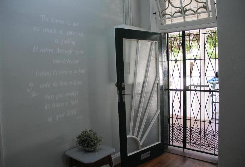 פנסיון @karoo Guesthouse