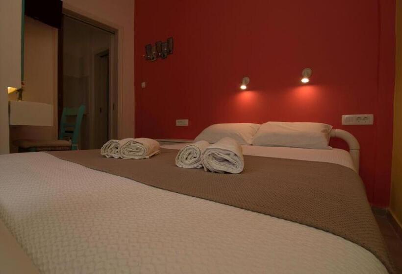 ペンション Niki Rooms