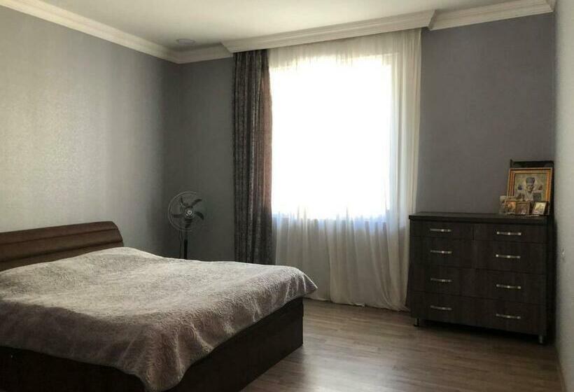 پانسیون Our House