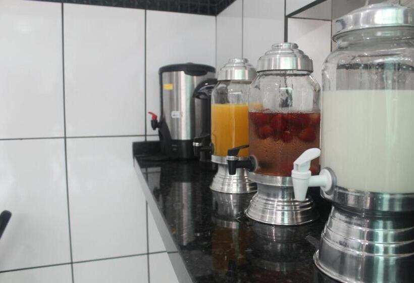 펜션 Pousada Orquideas De Maria