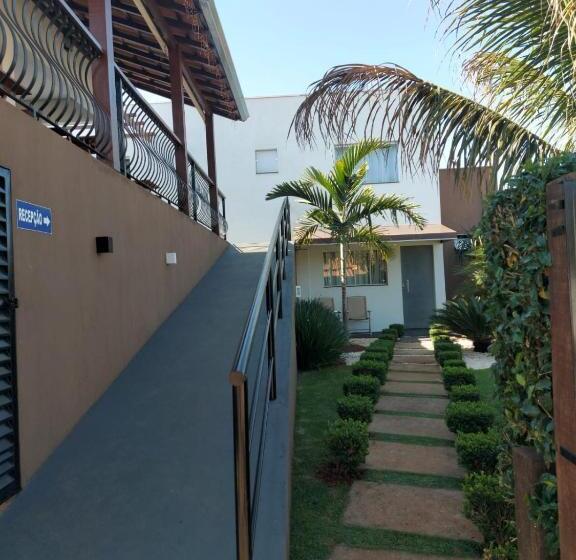 פנסיון Pousada Rainha Dos Lagos