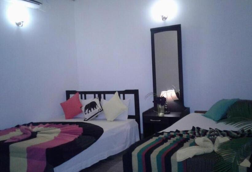 פנסיון River Retreat Sigiriya