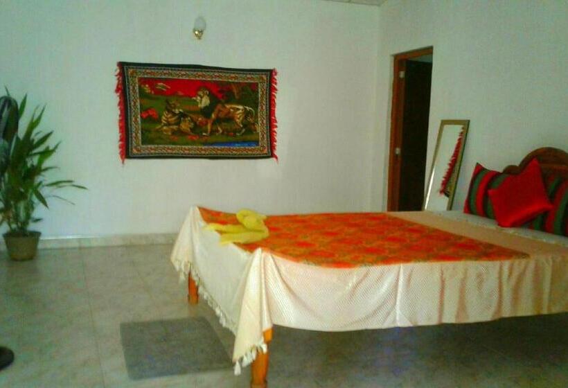 פנסיון River Retreat Sigiriya