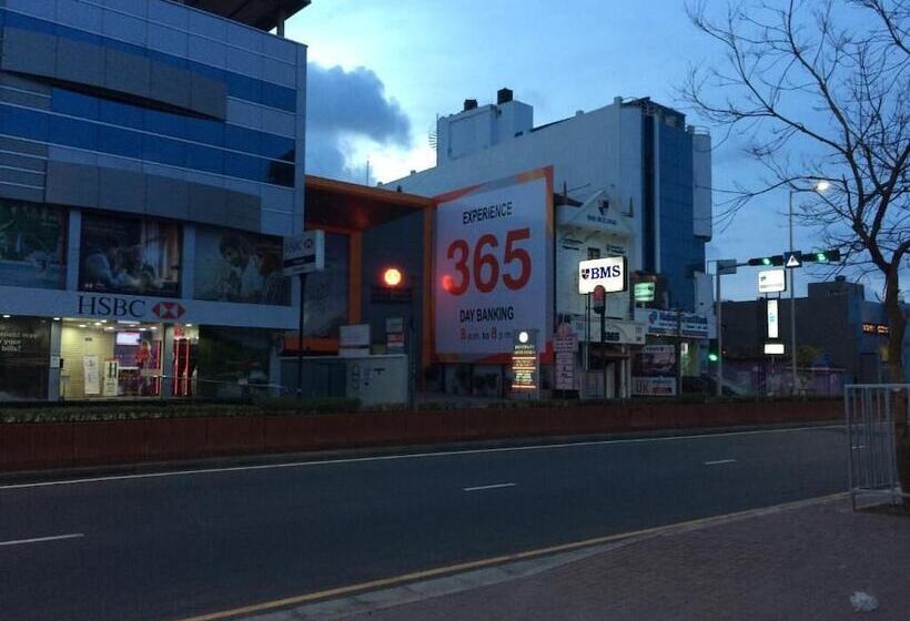 پانسیون Rr House