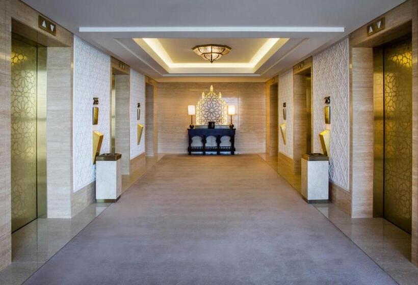 Bab Al Qasr Residence