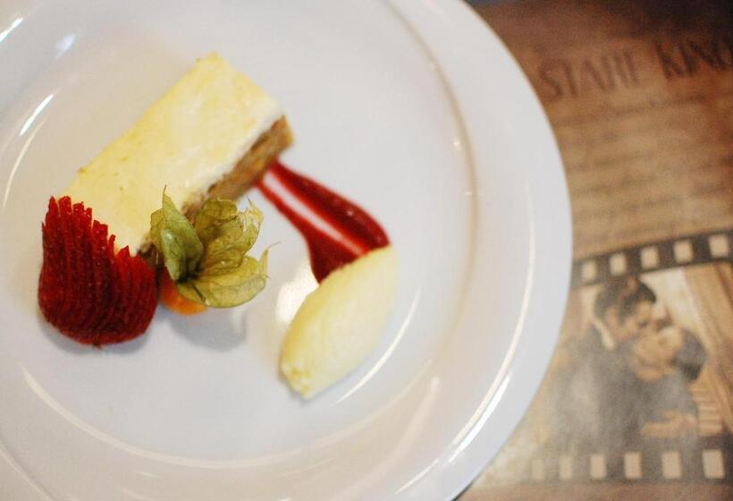 Cinema Rooms   Piotrkowska