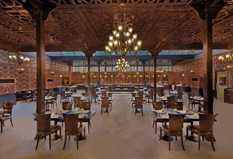 Ezdan Hotel, Residences