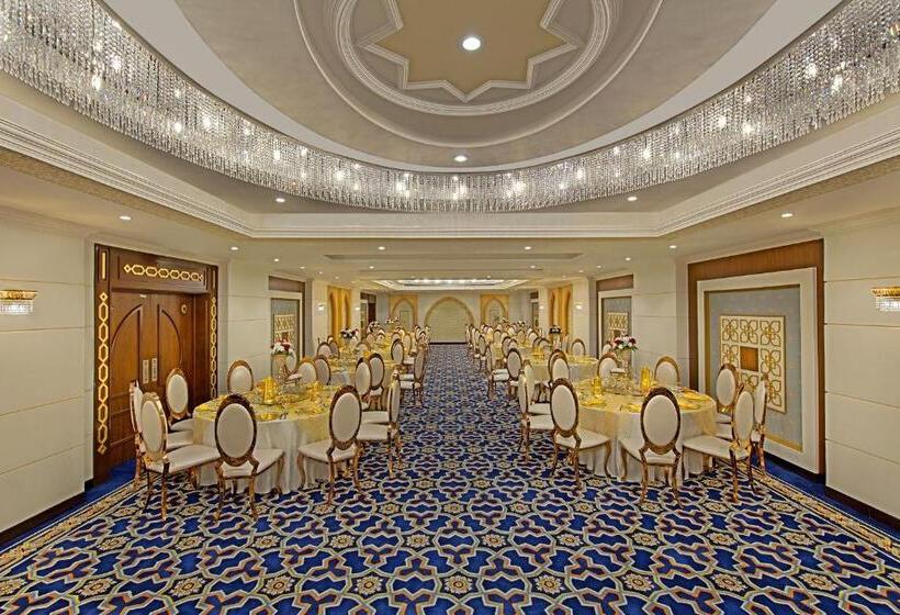 Ezdan Hotel, Residences