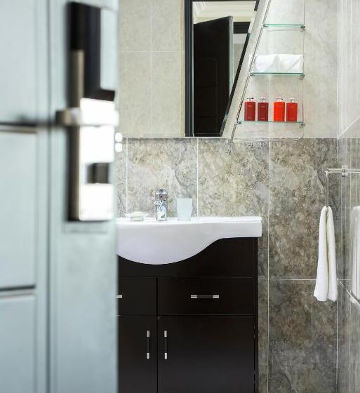 Ezdan Hotel, Residences