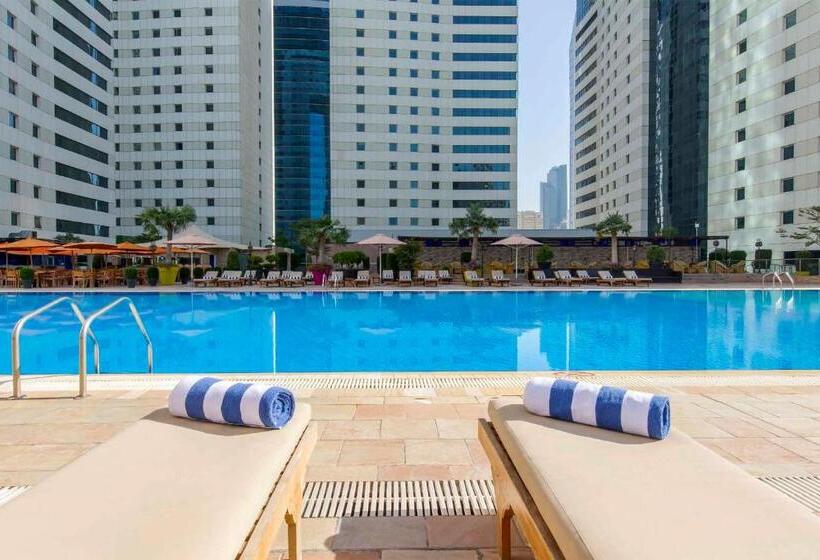 Ezdan Hotel, Residences