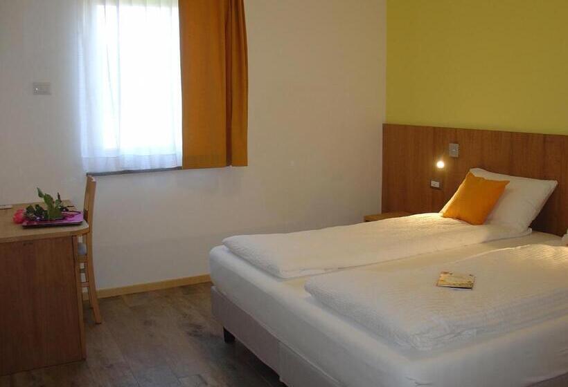 فندق Agriturismo Girasole