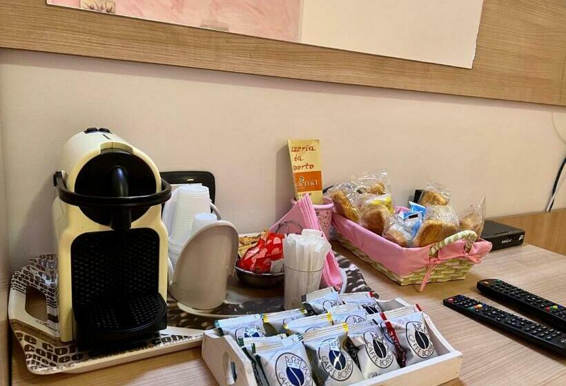 فندق Agriturismo Le Essenze   Terrazza Sulla Romagna