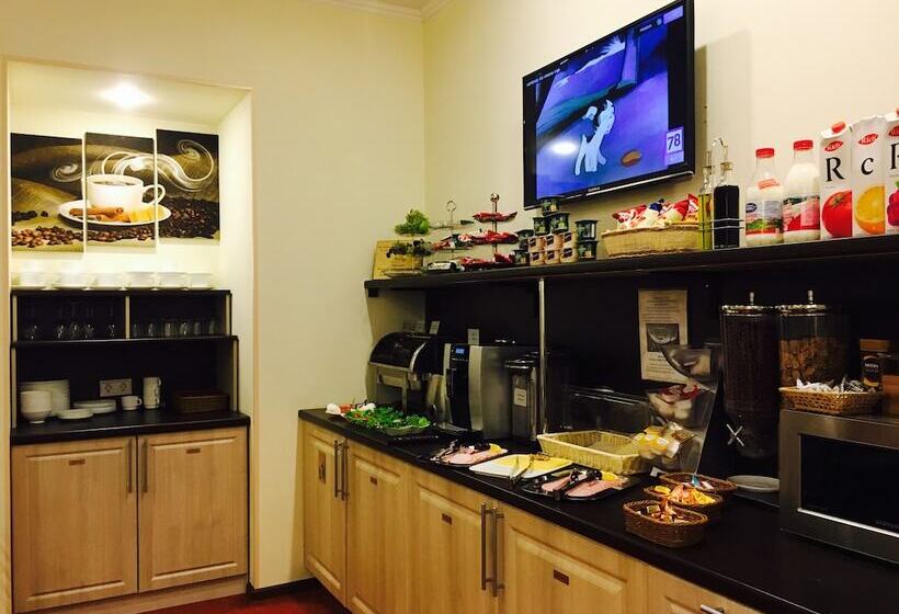 בית מלון כפרי Sonata On Nevsky 5