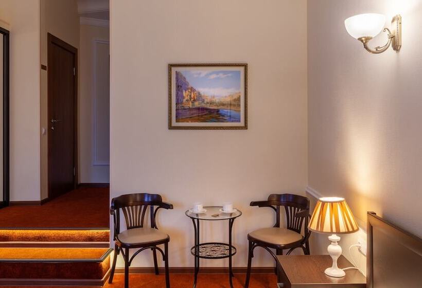 בית מלון כפרי Sonata On Nevsky 5