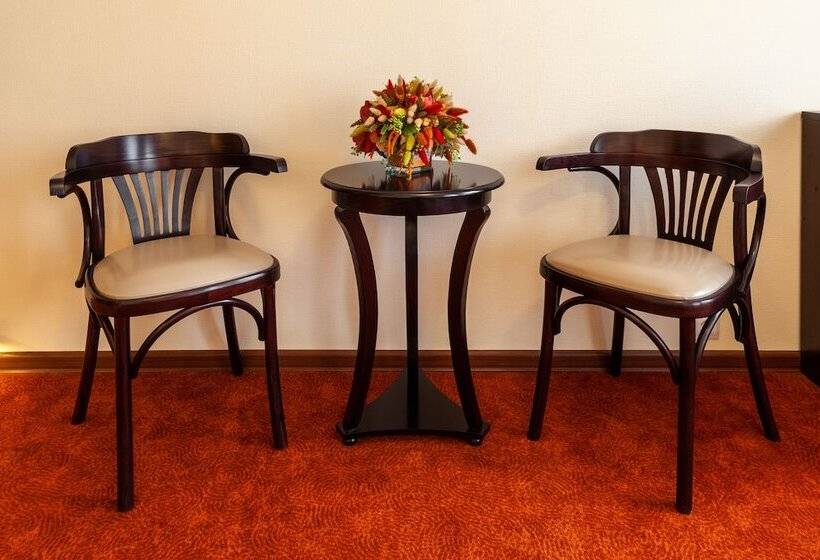 בית מלון כפרי Sonata On Nevsky 5