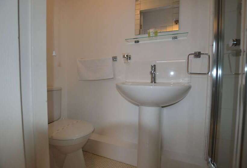 Пансион All Seasons Rest