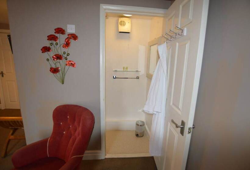 Пансион All Seasons Rest