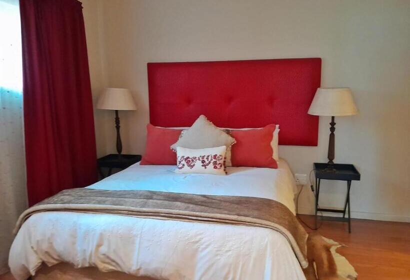 פנסיון Annie's Boutique Guesthouse And Garden Spa