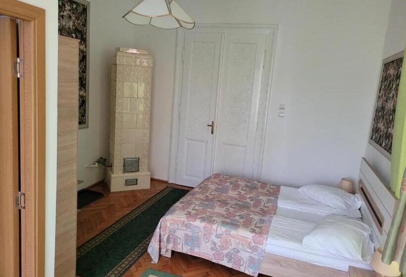 بنسيون Casa Anda