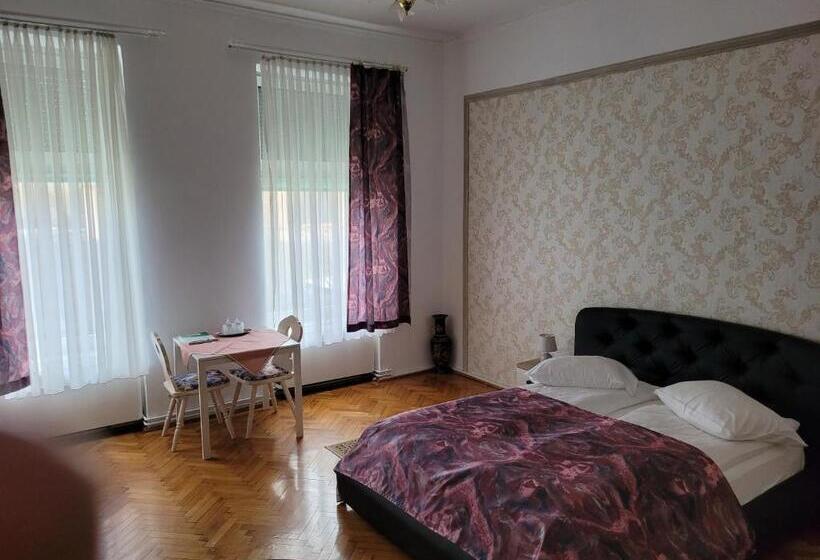 بنسيون Casa Anda