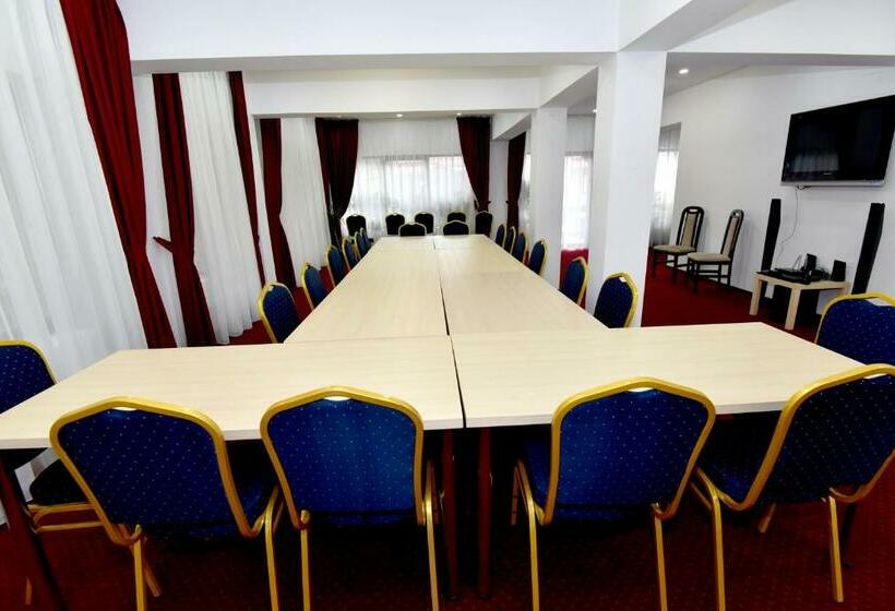 פנסיון Casa Tad