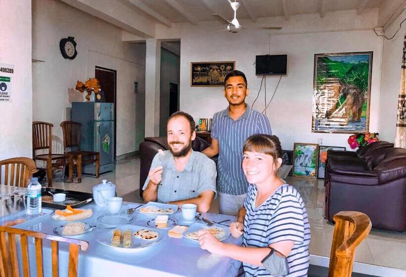 ペンション Dambulla Tourist Resort