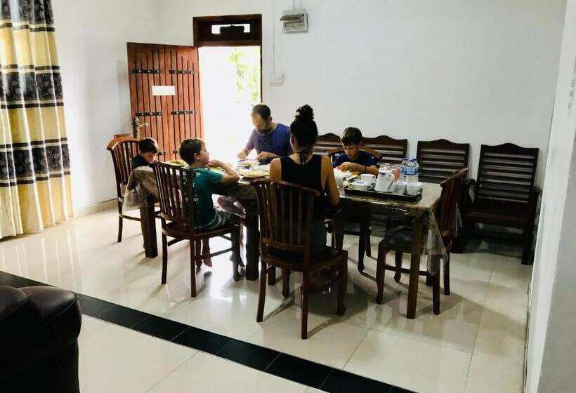 ペンション Dambulla Tourist Resort