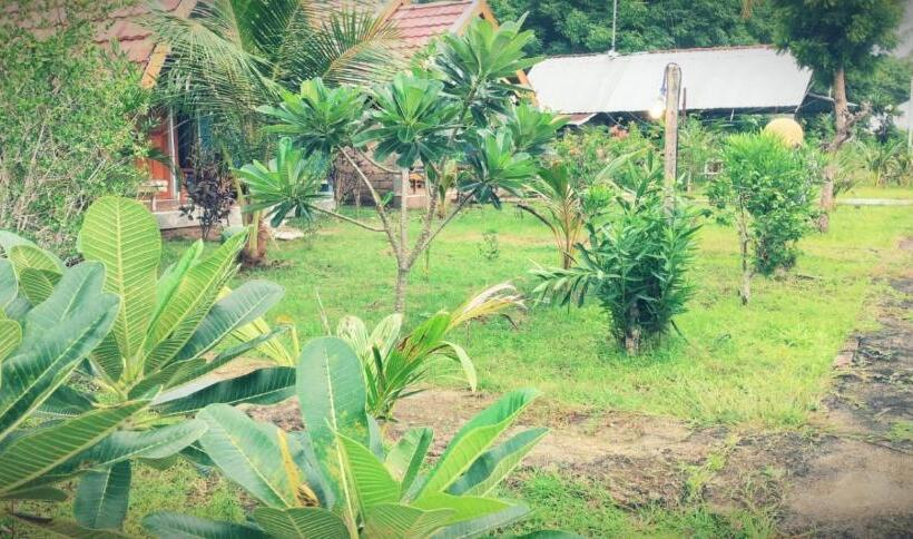 Пансион Dinoyin Bungalows