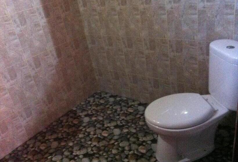 Пансион Dinoyin Bungalows