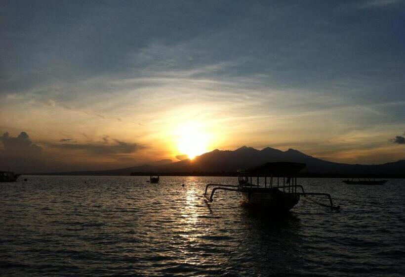 Пансион Dinoyin Bungalows