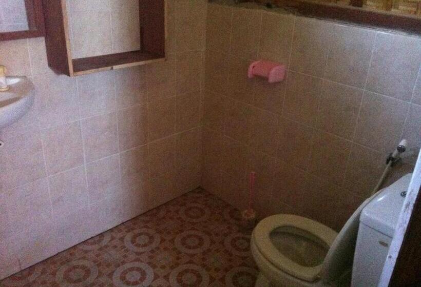 Пансион Dinoyin Bungalows