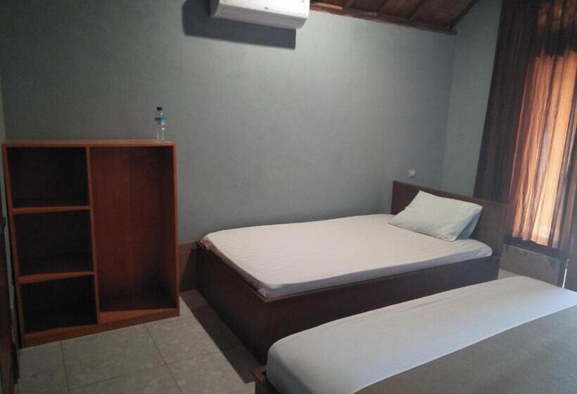 Пансион Dinoyin Bungalows