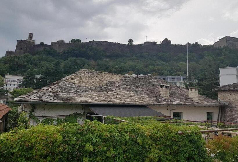 بنسيون Eva Guesthouse