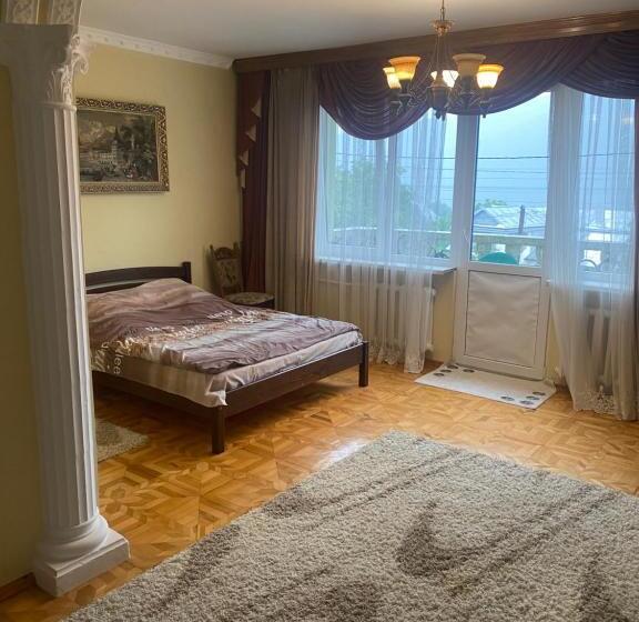 پانسیون Guest House Arnika