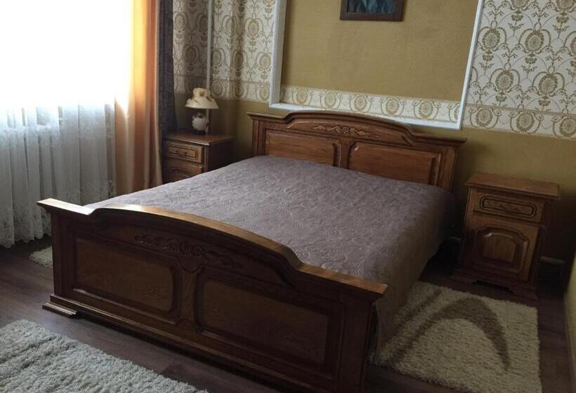 پانسیون Guest House Arnika