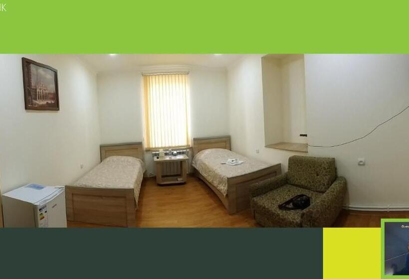 پانسیون Guest House Hasmik