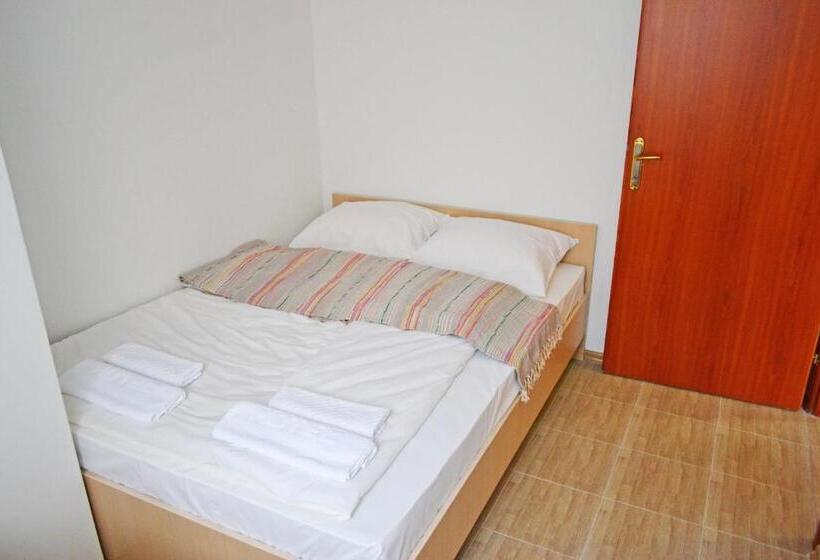 پانسیون Guesthouse Ušće