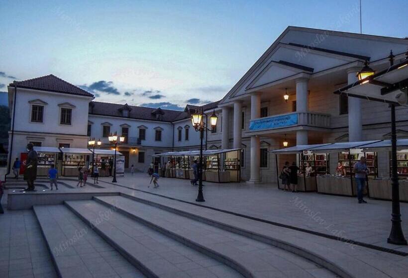 پانسیون Guesthouse Ušće